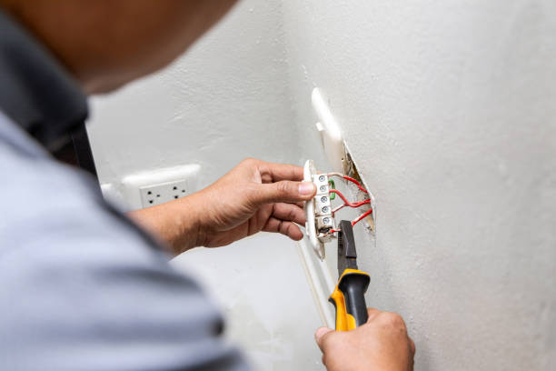 Best Circuit Breaker Repair  in Tontitown, AR